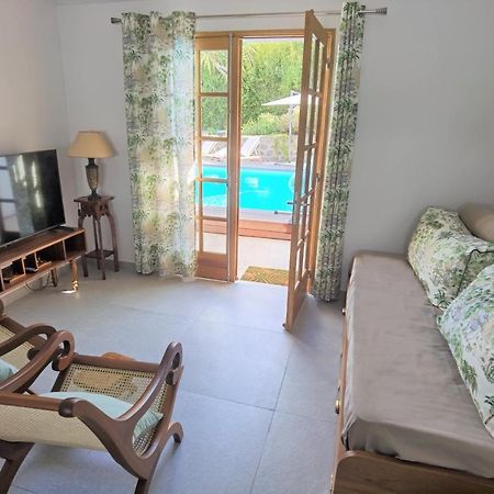 Le Jacaranda Du Guillaume Bed and Breakfast Le Guillaume Εξωτερικό φωτογραφία